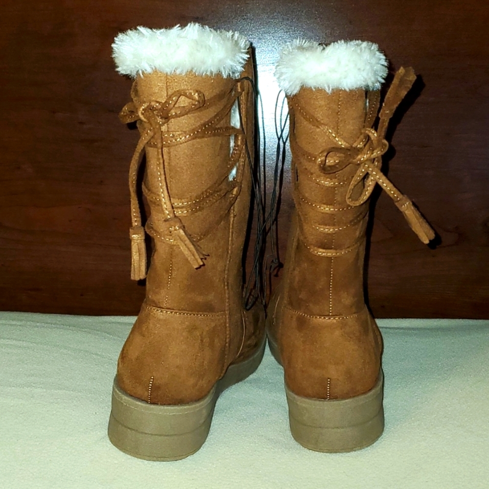 Calistoga Mid-Calf Brown with White Faux Fur Lace Up From Behind Size 8 - Picture 2 of 5